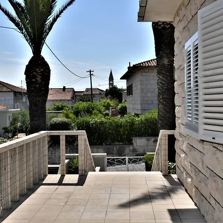 Mandalena With Terrace, 1 Min Walk To The شقة *